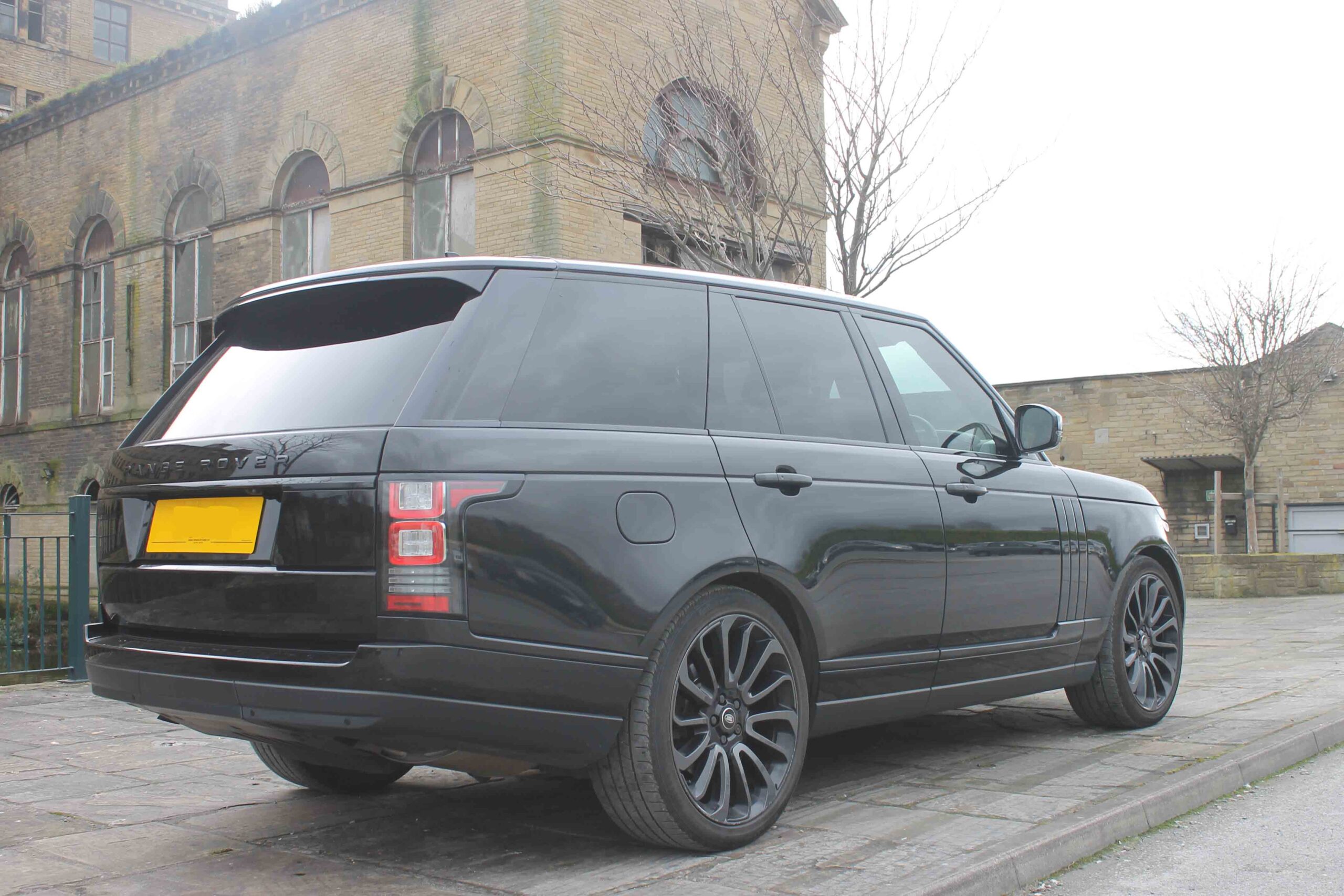 Range Rover Vogue Car Rent