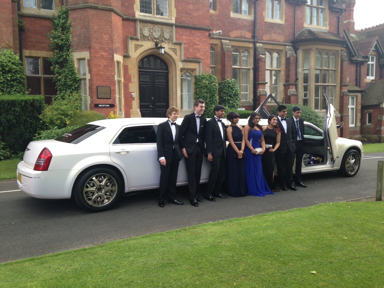 Graduation Limo Hire Nottingham